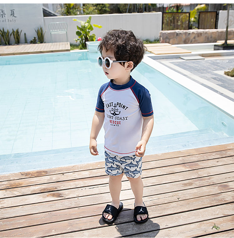 ラッシュガード キッズ 夏の海辺 サーフ風 水着上下セット