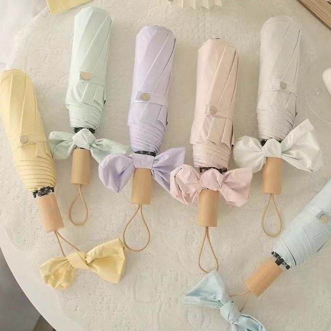 日傘 木製持ち手リボン付き　折りたたみ日傘