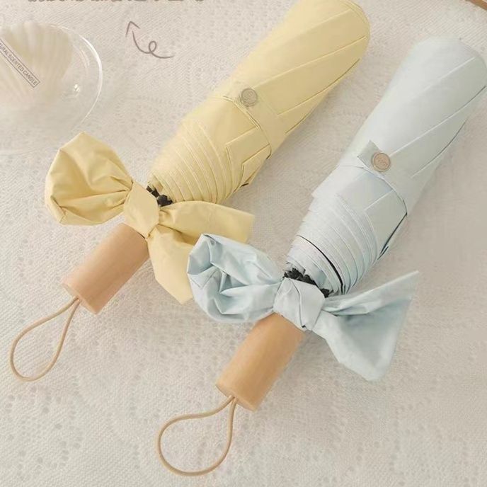 日傘 木製持ち手リボン付き　折りたたみ日傘