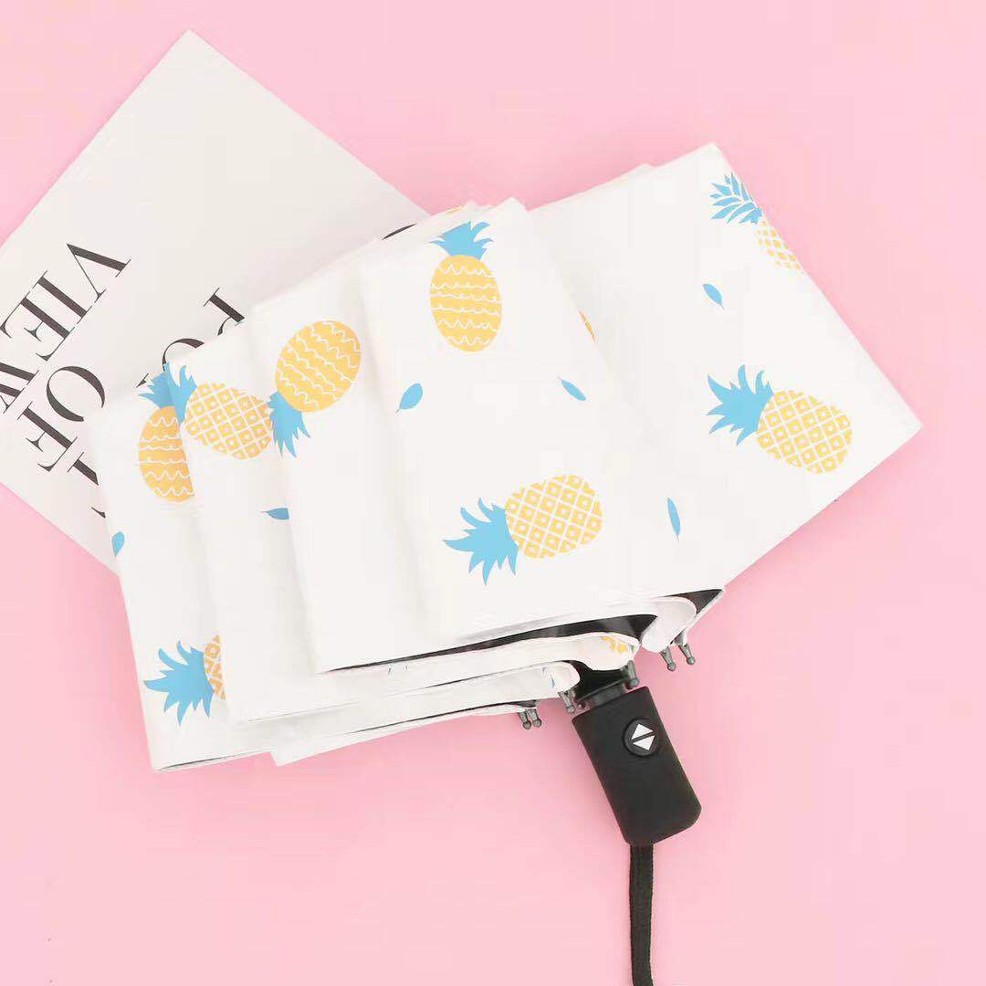 日傘 雲と紙飛行機柄の晴れやか折りたたみ日傘