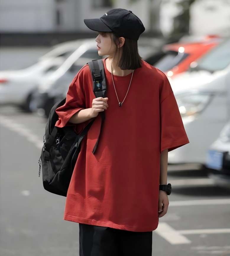 赤コーデ 赤コーデ ゆったり五分袖リラックスシルエット