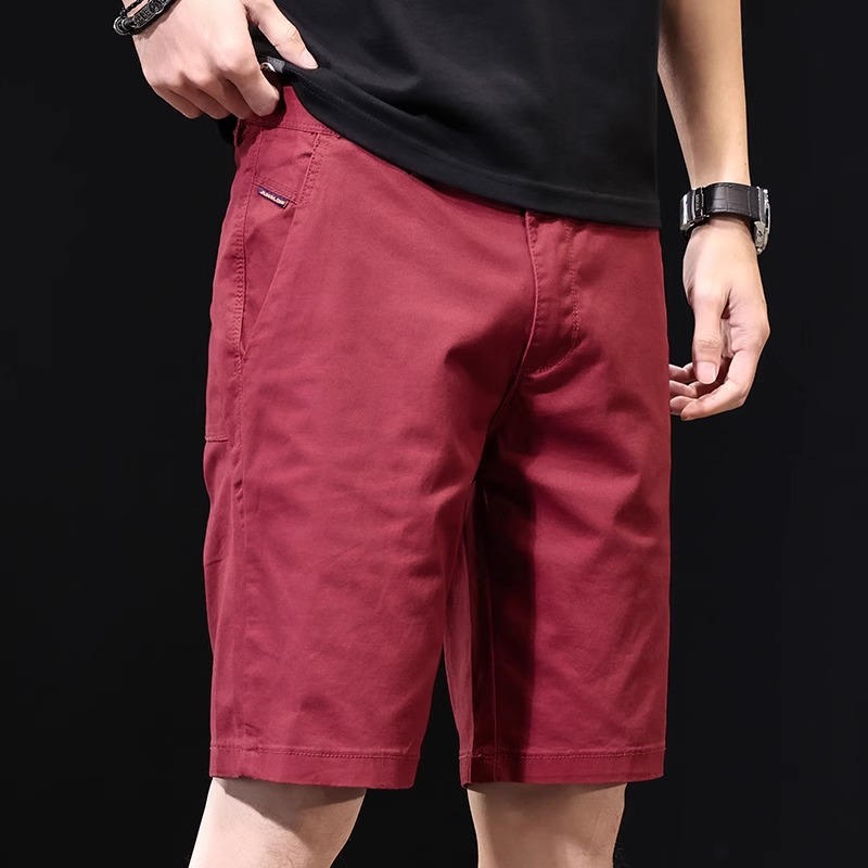 赤コーデ シンプル美脚ハーフパンツ