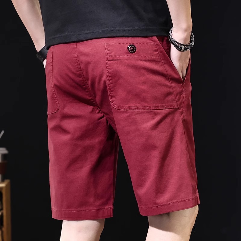 赤コーデ シンプル美脚ハーフパンツ