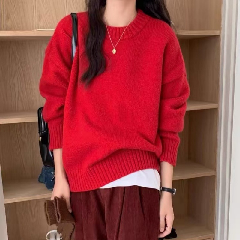 赤コーデ ゆったりルーズニット 冬コーデ