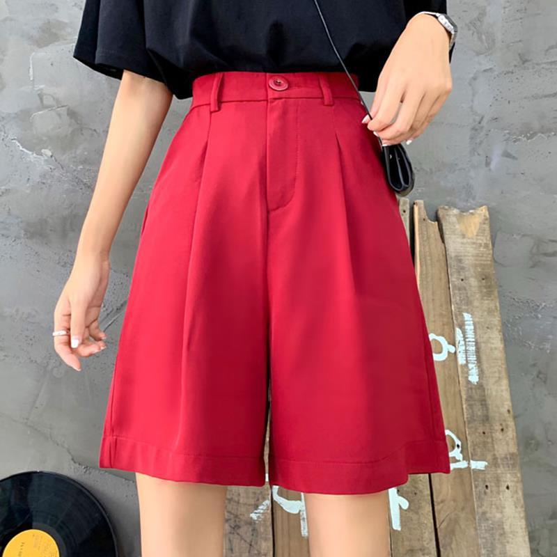 赤コーデ 赤コーデ タック入りハーフワイドパンツ