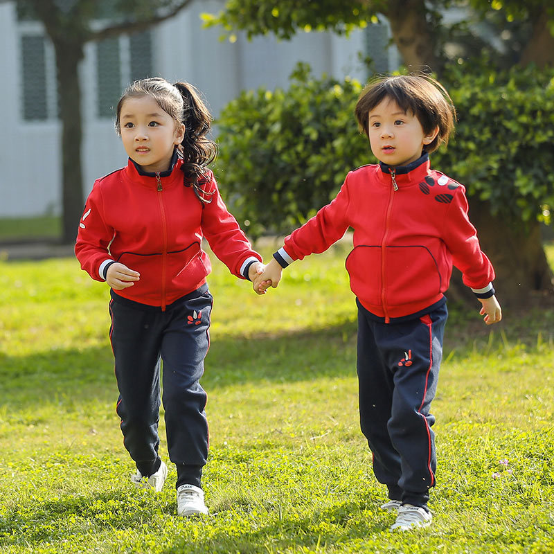 赤コーデ 子ども用 スポーティ ジャージ 上下セット