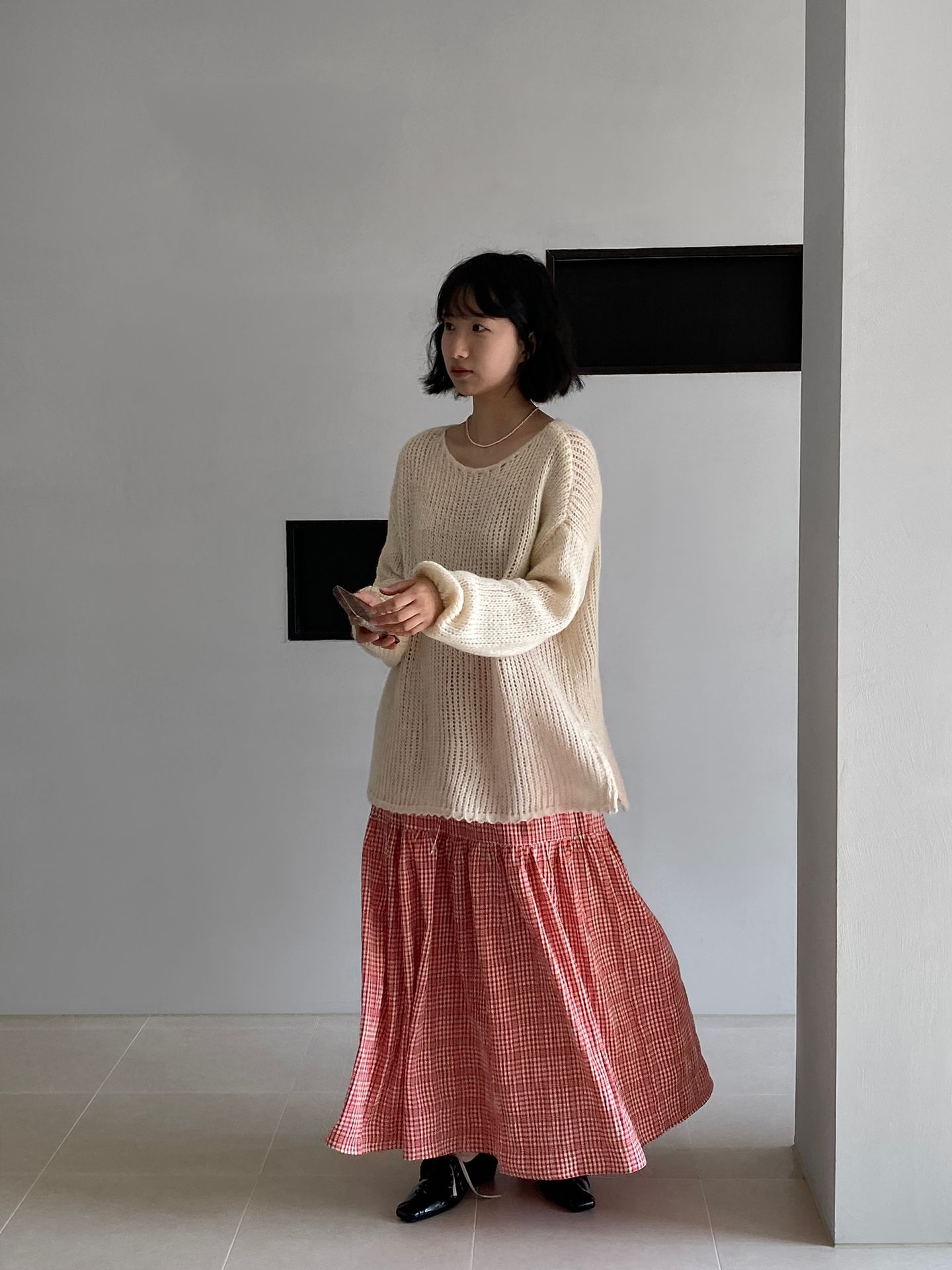 赤コーデ 赤コーデ 格子柄ティアードロングスカート