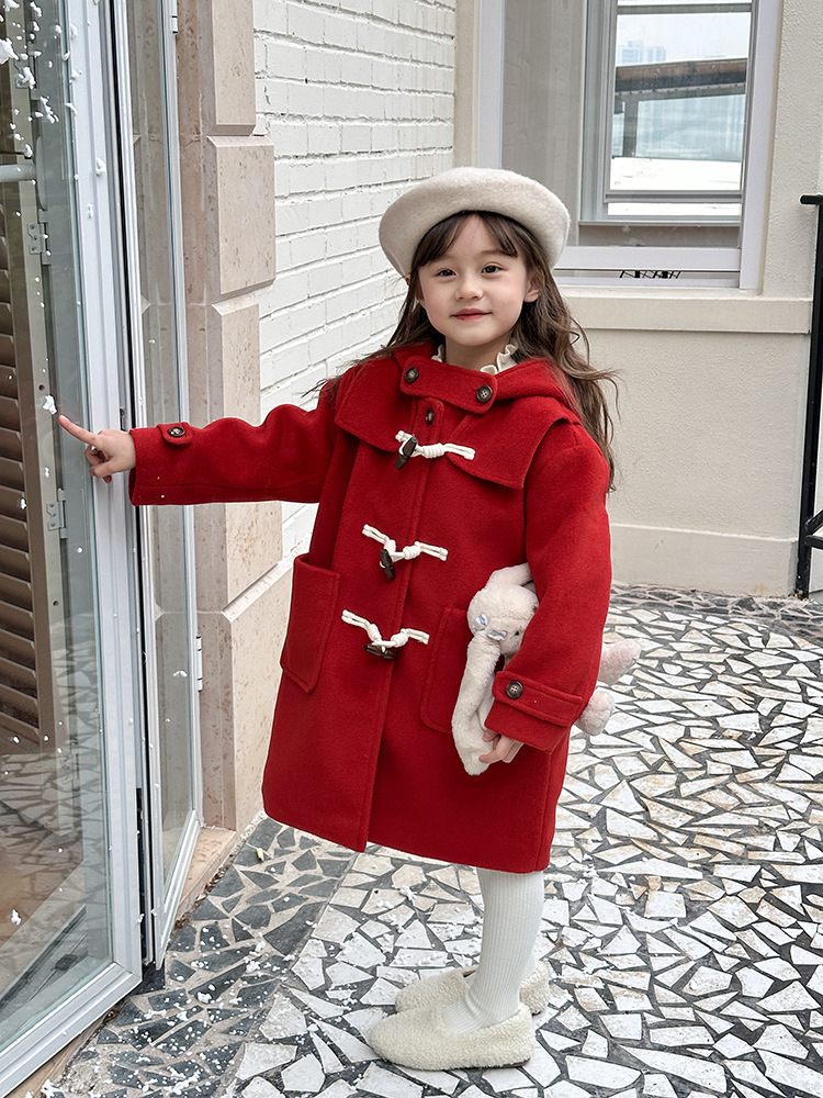 赤コーデ 小さな淑女のダッフルコート