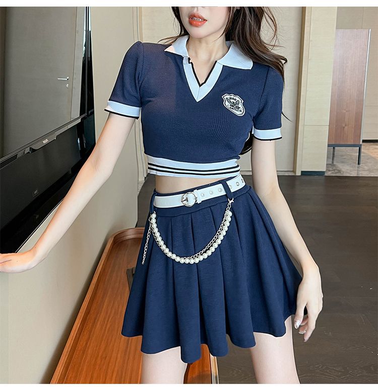 ダンス衣装 襟付き半袖トップスとフレアスカートのセットアップ