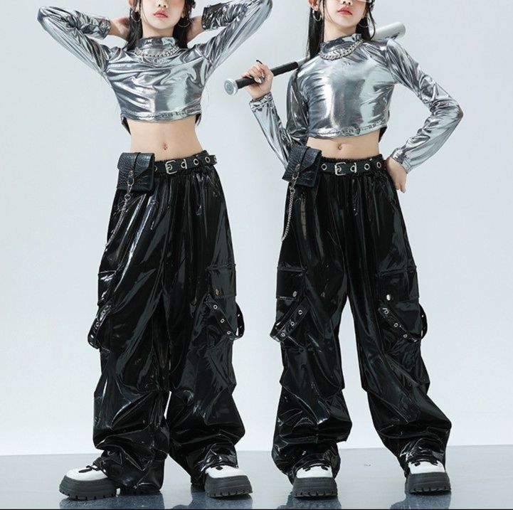 ヒップホップ キッズダンス衣装 セットアップ 銀黒コーデ