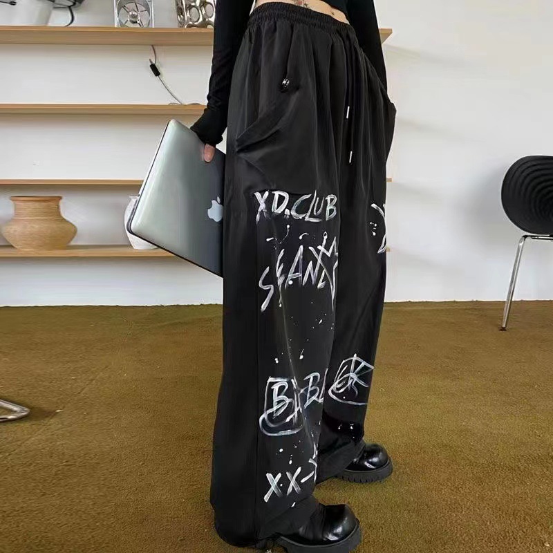 ダンス衣装 落書き風文字デザインワイドストレートパンツ