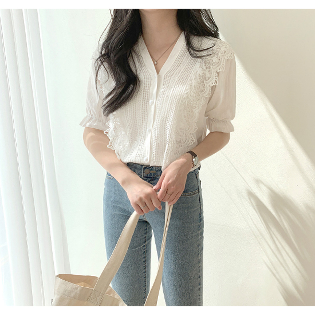 リボンブラウス 大人可愛い無地レースブラウス バルーンスリーブ バックリボン付き