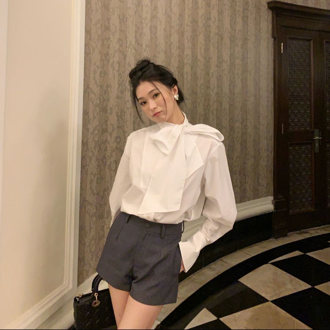 リボンブラウス ビックリボン 優美な蝶結び リボンブラウス