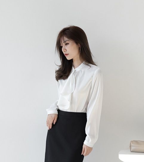 リボンブラウス エレガント大判ボウタイリボン付き長袖ブラウス