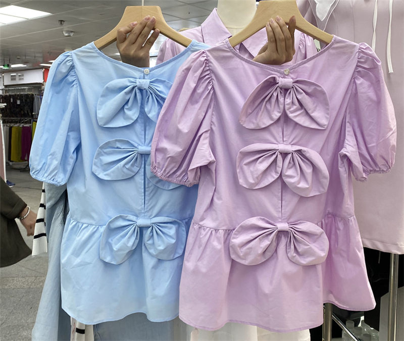 リボンブラウス パフスリーブ バックリボン ブラウス 可愛い