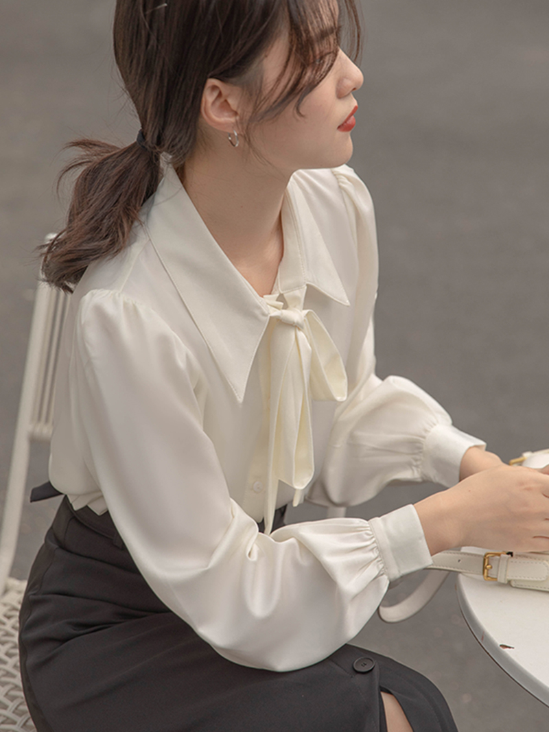 リボンブラウス ボウタイリボン 優美なる結び目 上品タイブラウス