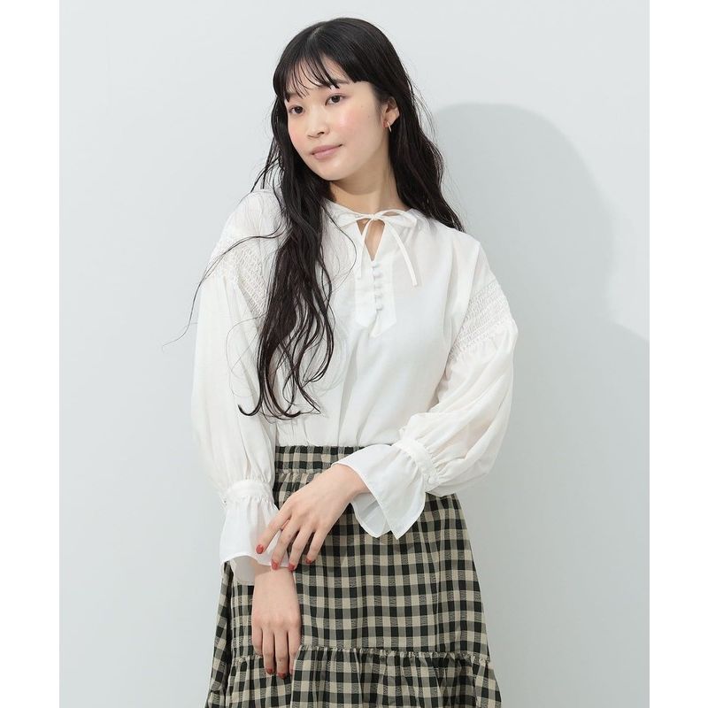 リボンブラウス 袖リボン 優美な結び目 袖リボンブラウス