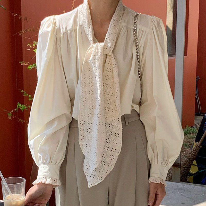 透かし彫り刺繍ボウタイリボンブラウス長袖