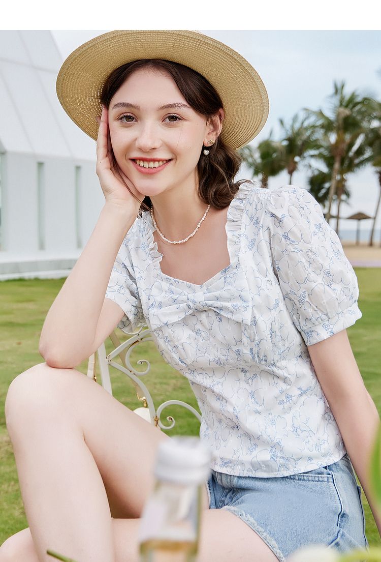 リボンブラウス 優美な胸元リボン付きパフスリーブブラウス