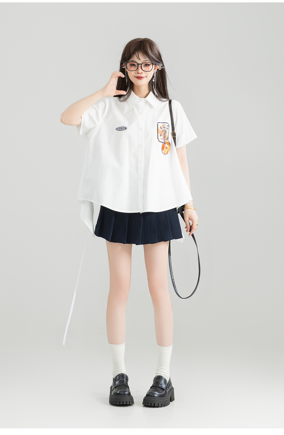 リボンブラウス バックリボン 後ろ姿で魅せる優美リボンブラウス