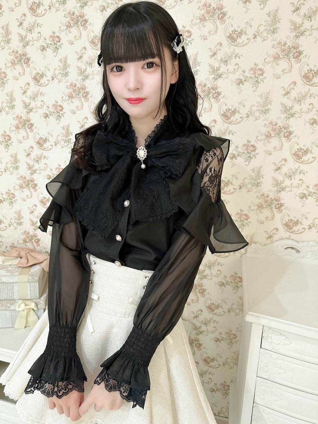 リボンブラウス ビックリボン 優美なフリルビックリボンブラウス