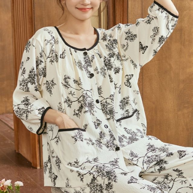 https://fulmo-img-server.com/roomwear-lab/1754181975814_djjaz9qt_vsbbyyur.jpeg