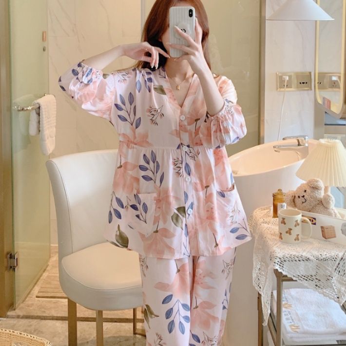 https://fulmo-img-server.com/roomwear-lab/1754182756726_esq80nb9_lghol7r8.jpeg