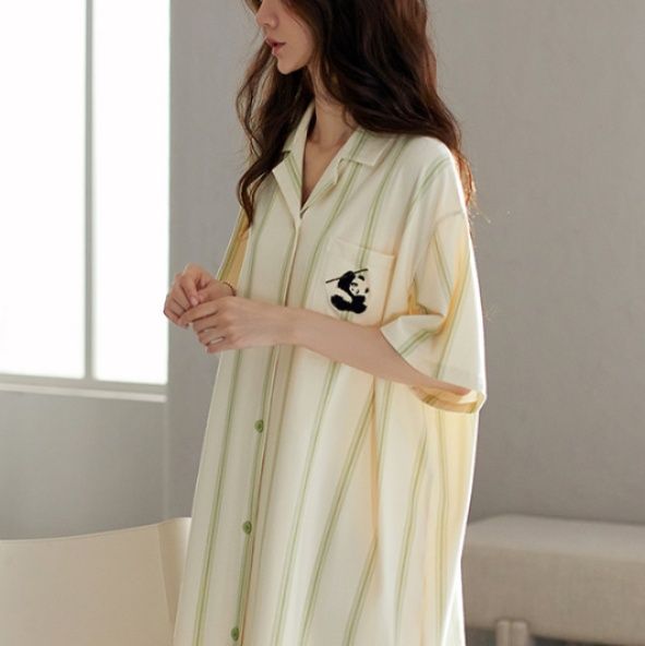 https://fulmo-img-server.com/roomwear-lab/1754191665834_4mhr4pkj_ekspcgjv.jpeg