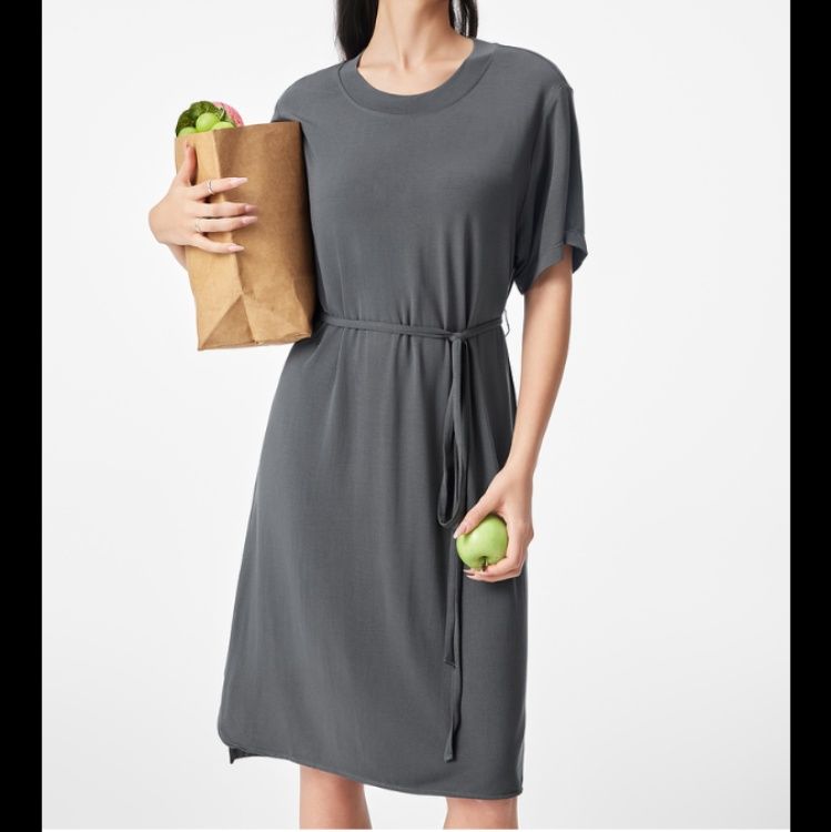 https://fulmo-img-server.com/roomwear-lab/1754200212211_mwy3dl9s_3akza9a5.jpeg