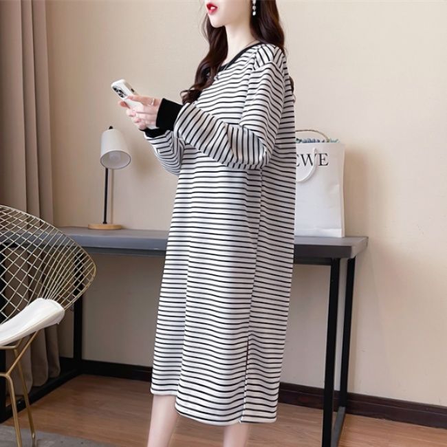 https://fulmo-img-server.com/roomwear-lab/1754200992713_stsowqer_0zmakpth.jpeg