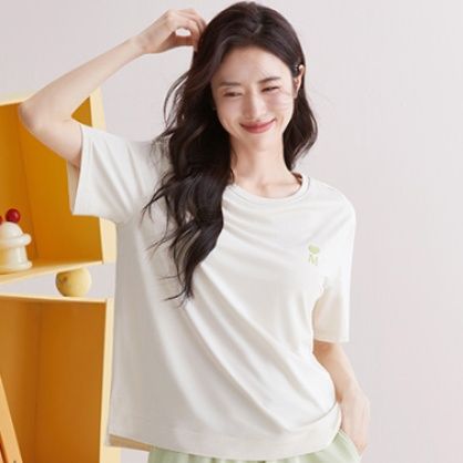 https://fulmo-img-server.com/roomwear-lab/1754294026521_vsstpizq_w1u8s7e7.jpeg