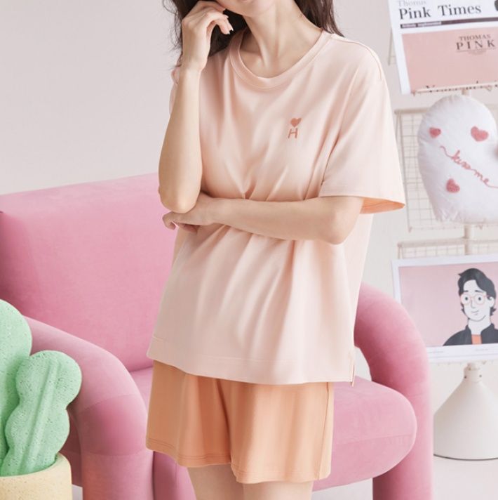 https://fulmo-img-server.com/roomwear-lab/1754294055880_877dwvdd_zyt3x9b3.jpeg