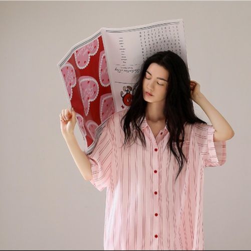 https://fulmo-img-server.com/roomwear-lab/1754443575459_d4ys4lyc_8975zoo1.jpeg