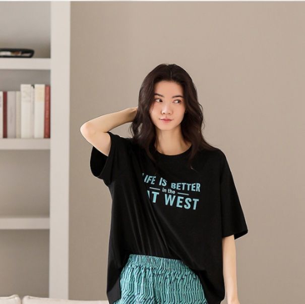 レディース ルームウェア ゆったり快適 ロゴTシャツ＆ショートパンツ