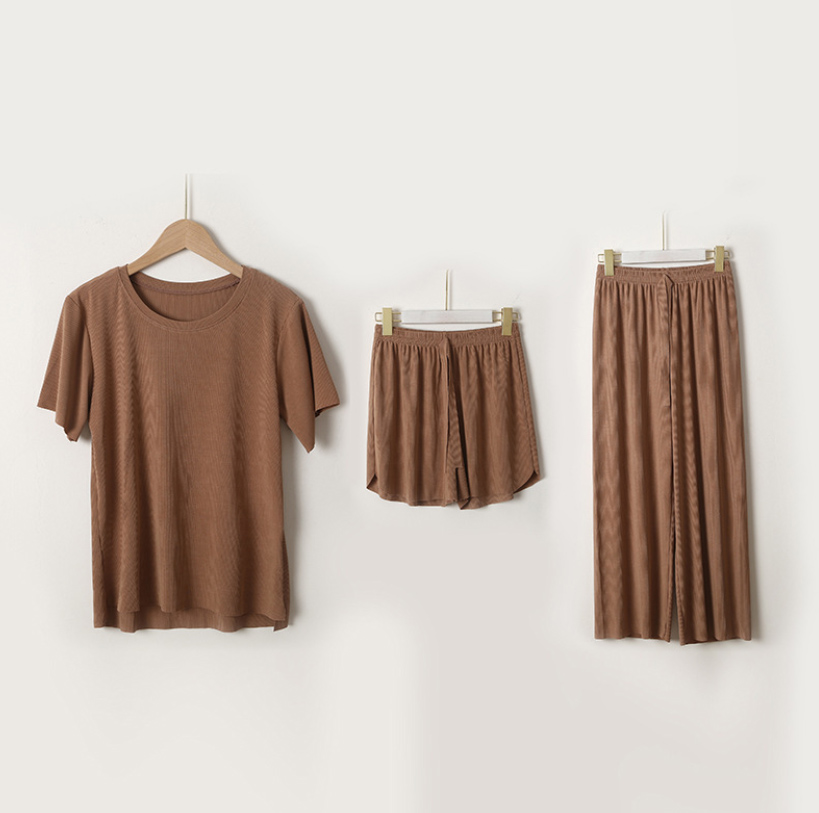 https://fulmo-img-server.com/roomwear-lab/2153b212-0ece-4f63-a34b-8aff3340d135.jpg