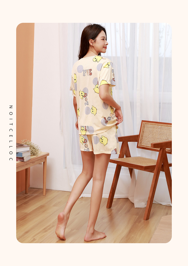 https://fulmo-img-server.com/roomwear-lab/21bfb195-c17b-4394-afcc-d5a8c0c8b273.jpg