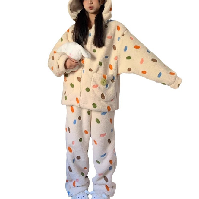 https://fulmo-img-server.com/roomwear-lab/22be84c4-3ef0-46f2-8aa2-6dc30609eab2.jpg