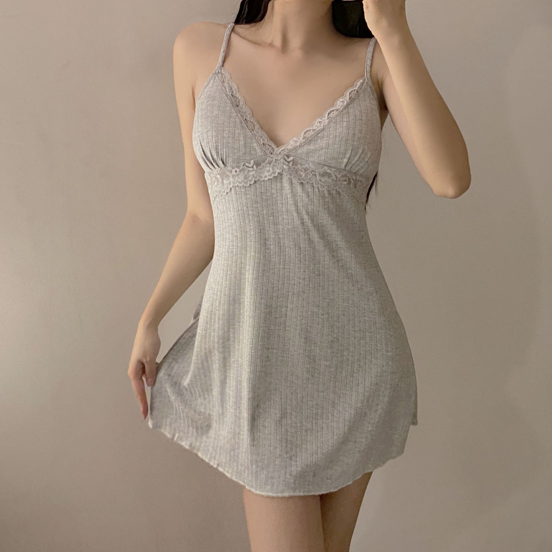 https://fulmo-img-server.com/roomwear-lab/2c477334-5bd5-4551-a764-30b2baf37f07.jpg