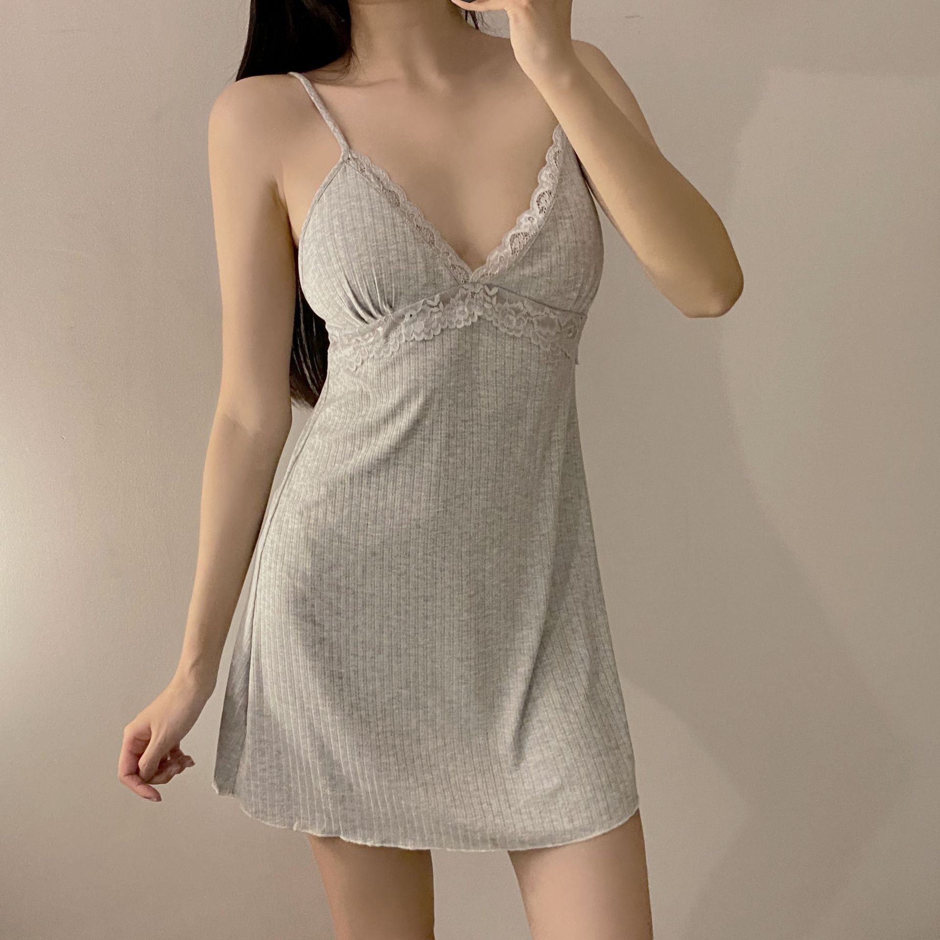 https://fulmo-img-server.com/roomwear-lab/535b37a0-9e14-45ad-8721-132efea75637.jpg