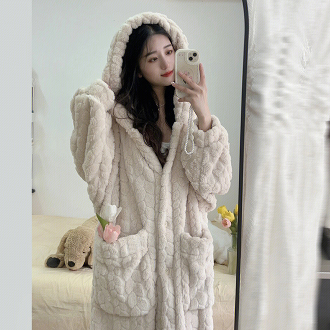 https://fulmo-img-server.com/roomwear-lab/852d6b44-b374-410f-b793-290d8001f3c2.jpg