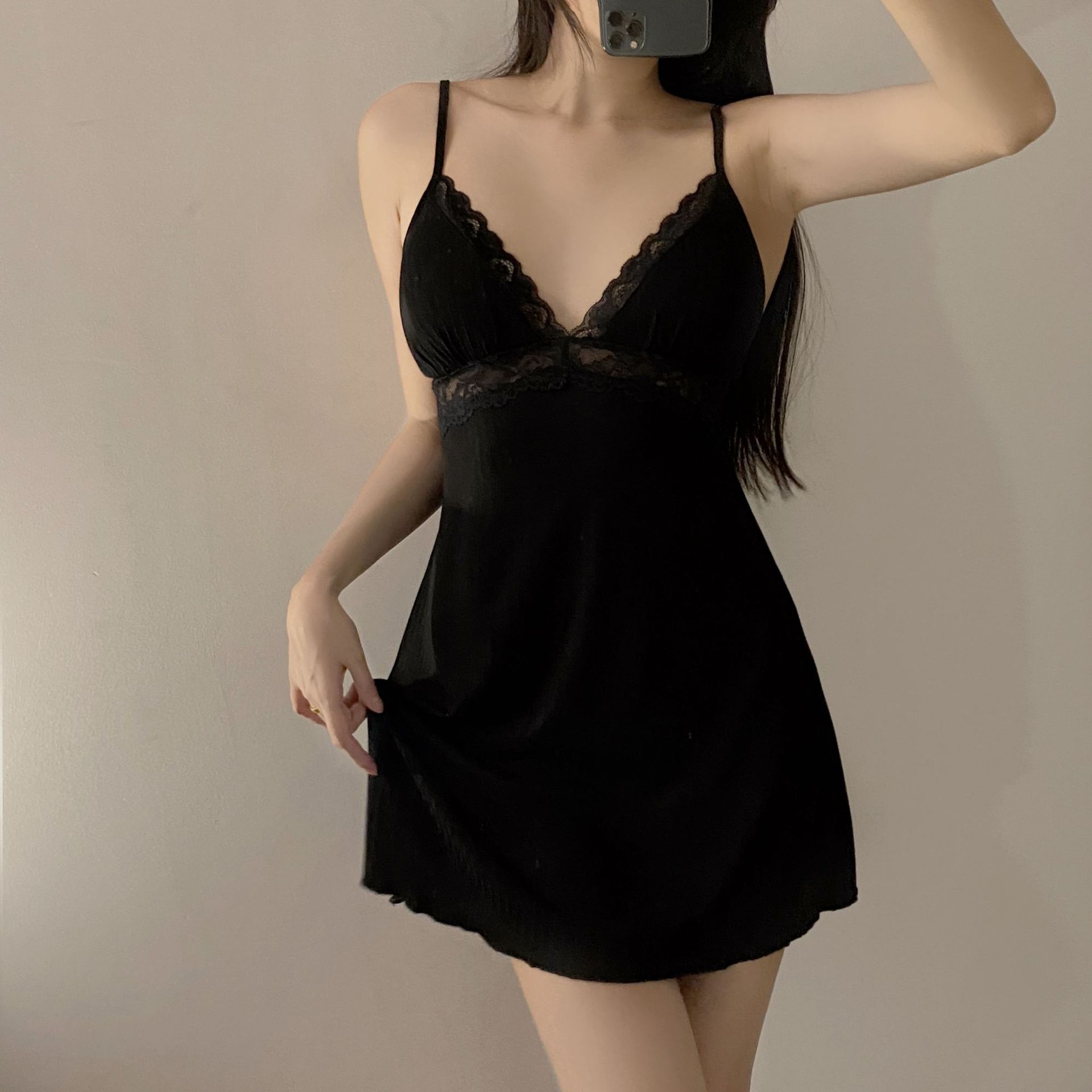 https://fulmo-img-server.com/roomwear-lab/912922ce-f4bf-4d99-92aa-8f8f69dbd386.jpg