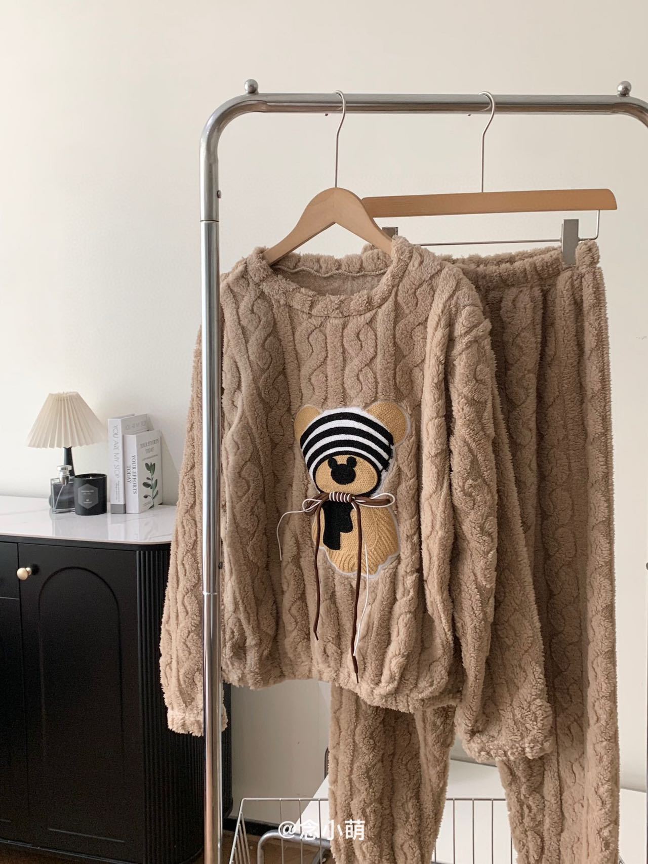 レディース ルームウェア もこもこ厚手パジャマ上下セット くま刺繍