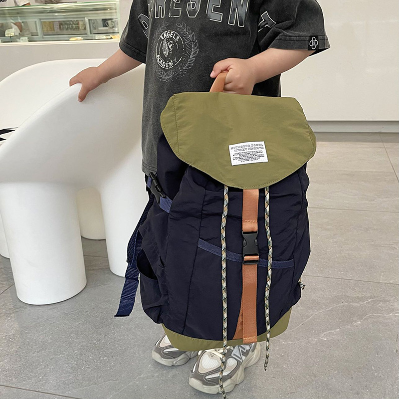 子どもリュック普段使い大容量巾着式かぶせ蓋