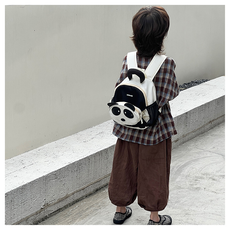 子どもリュックアウトドア動物モチーフ立体ポケット付き