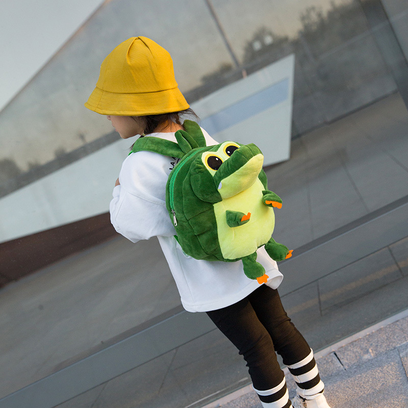 子どもリュックアウトドア恐竜ぬいぐるみ付き