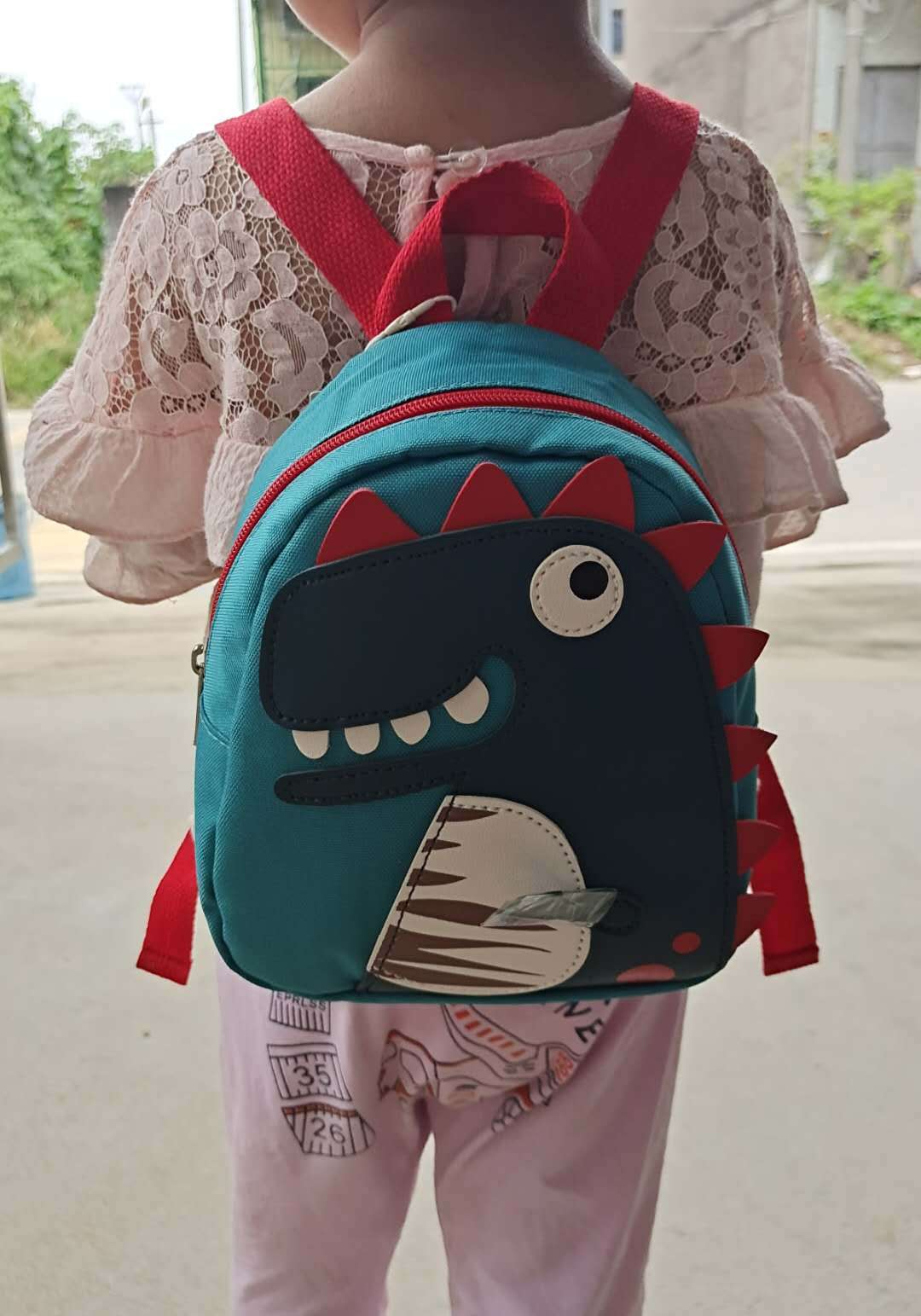 子どもリュック　恐竜デザイン キッズリュック