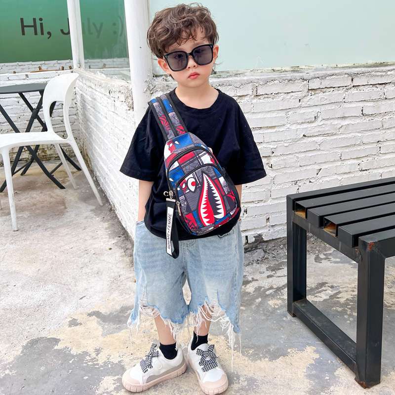 子どもリュック　かわいいサメ柄カジュアルリュック