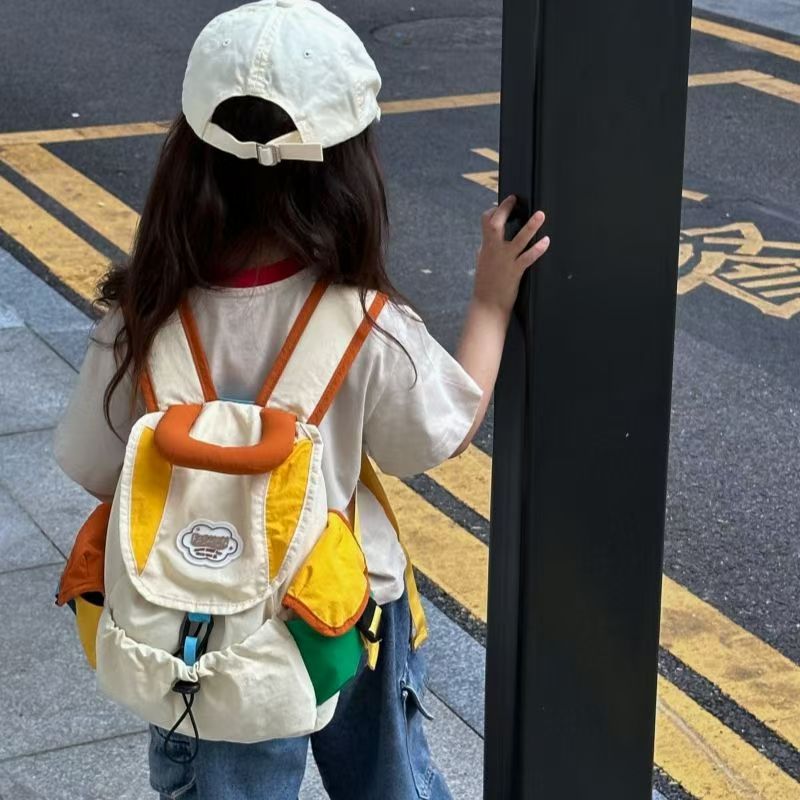 子どもリュック普段使いカラフルパッチワーク丸型ハンドル付き