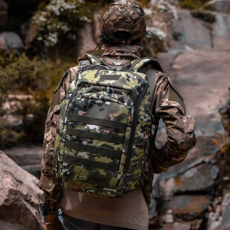 アウトドアスタイルを格上げ！カーキのメンズリュックおすすめ5選