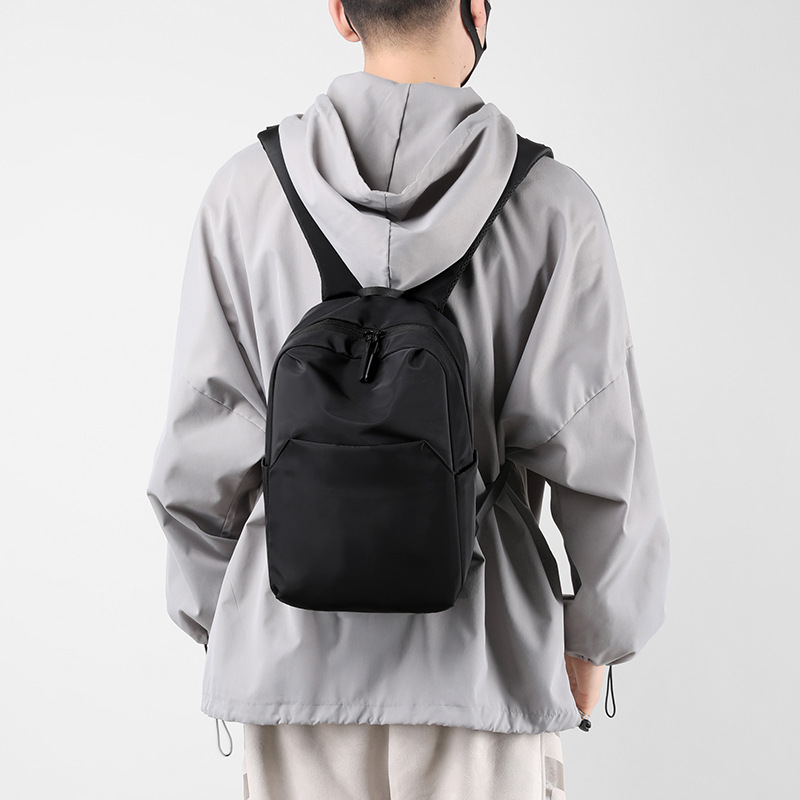 メンズリュック シンプルコンパクトデイパック